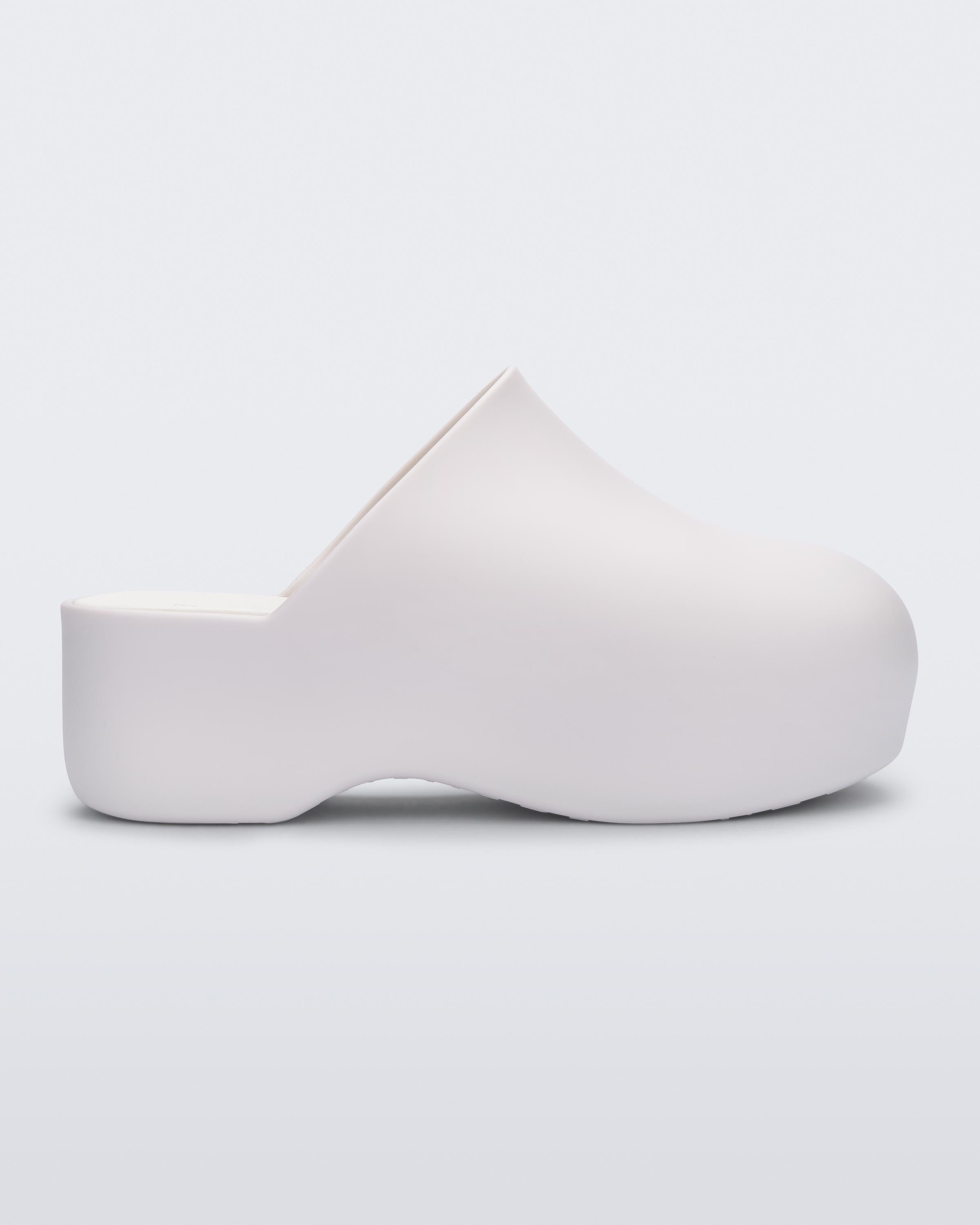 MELISSA BUBBLE CLOG + SIMON MILLER AD – Melissa Panama