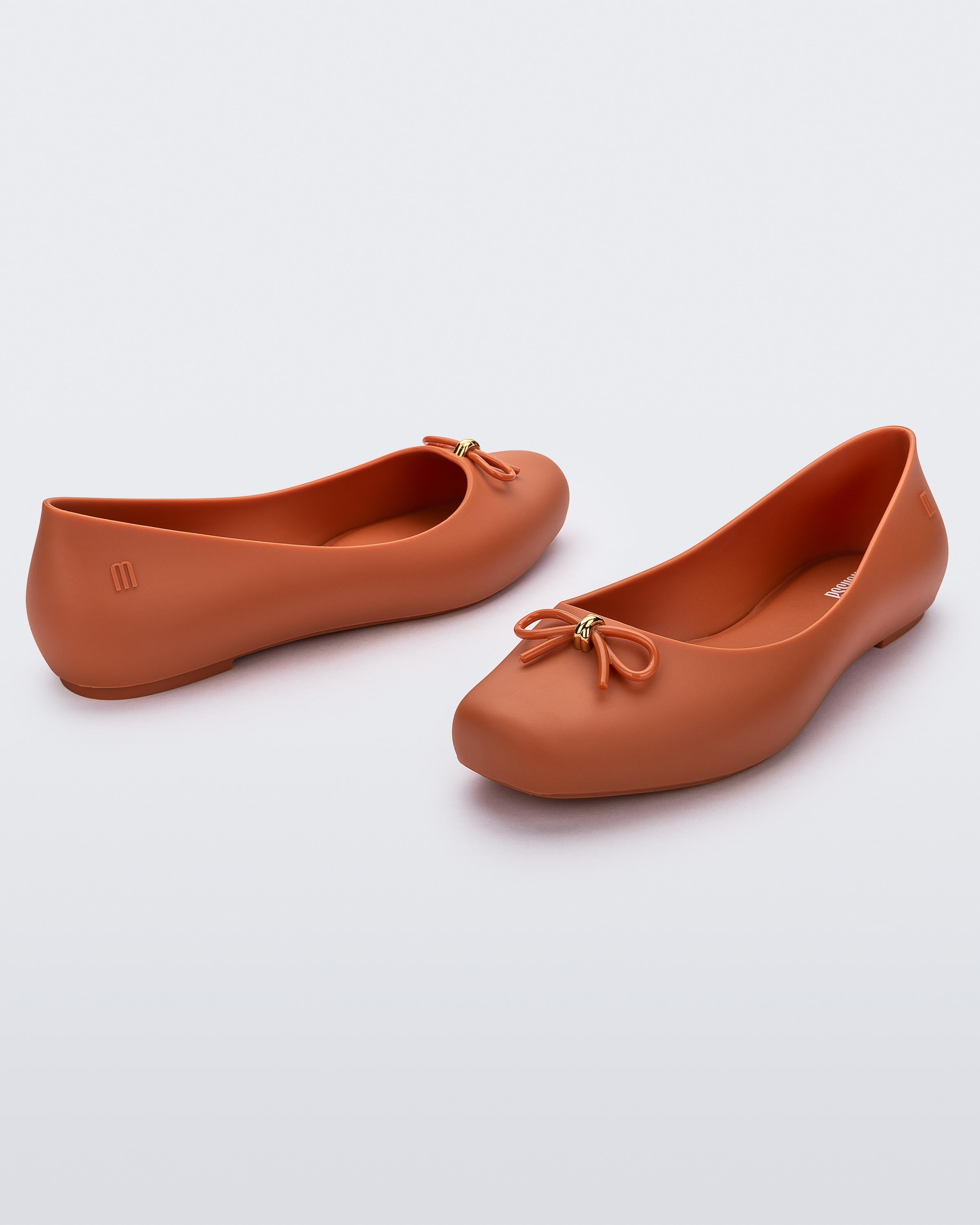 MELISSA AURA BASIC AD