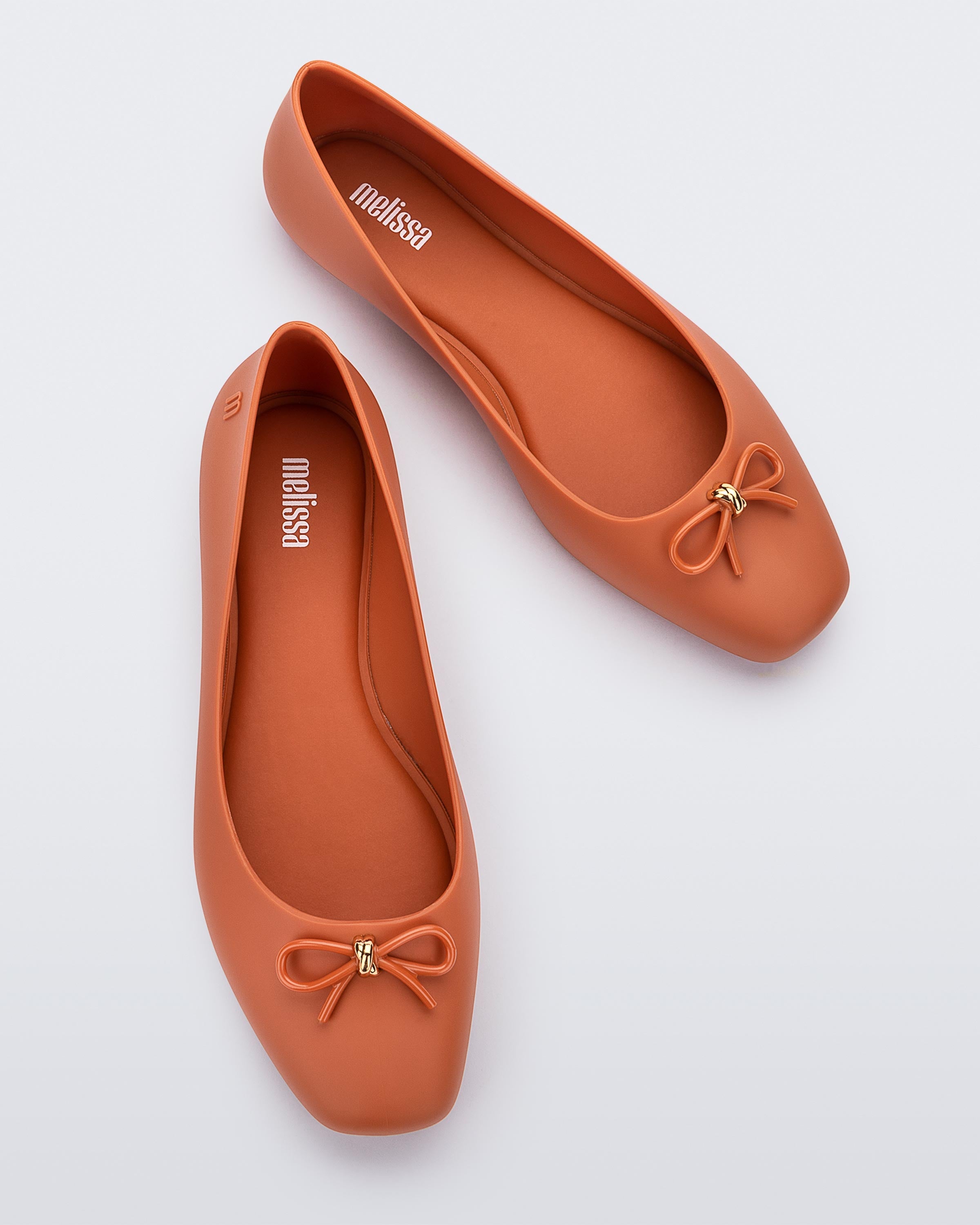 MELISSA AURA BASIC AD
