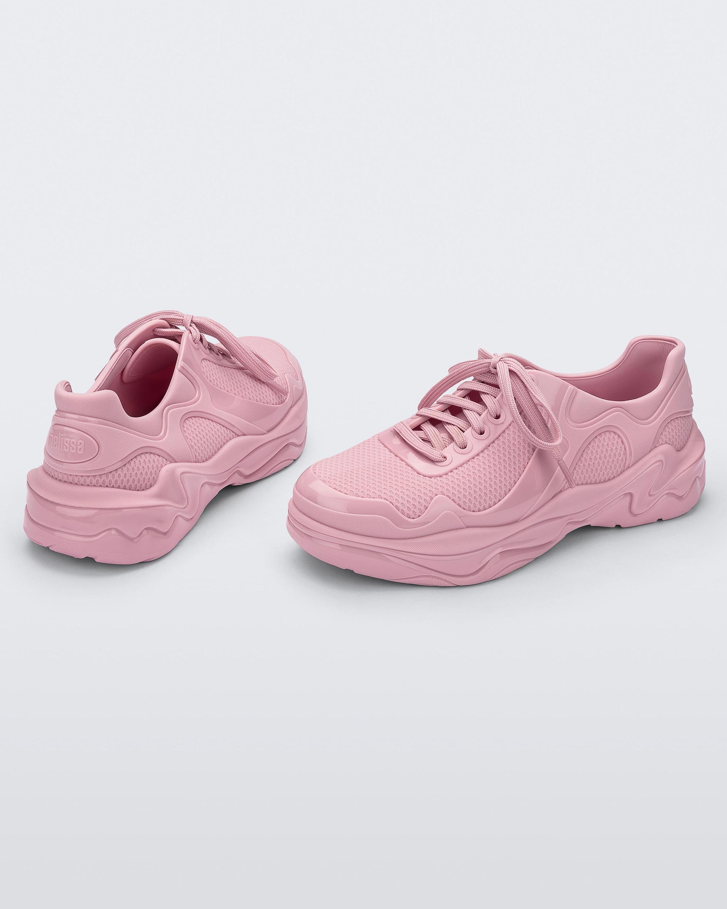 MELISSA BURN SNEAKER AD