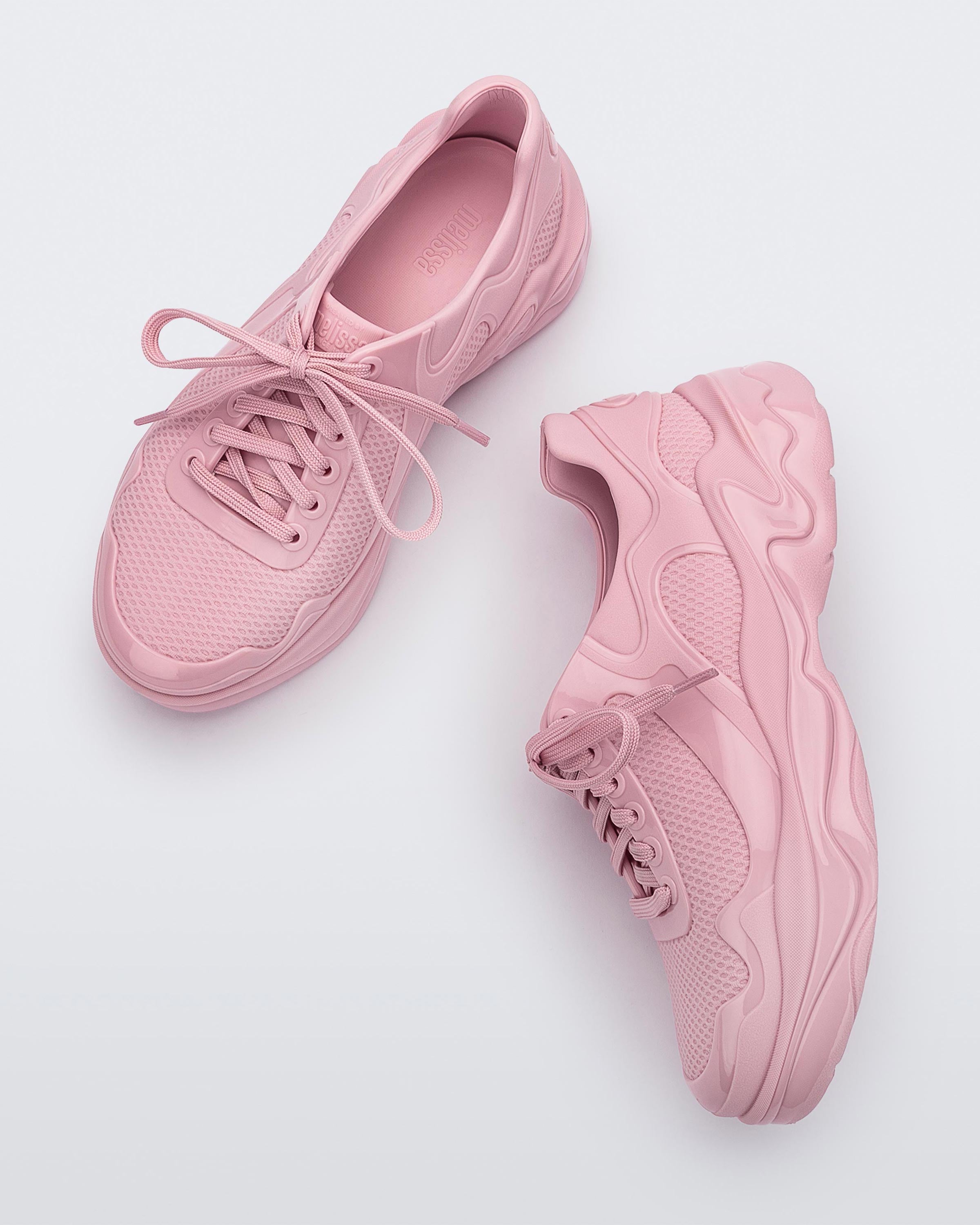 MELISSA BURN SNEAKER AD