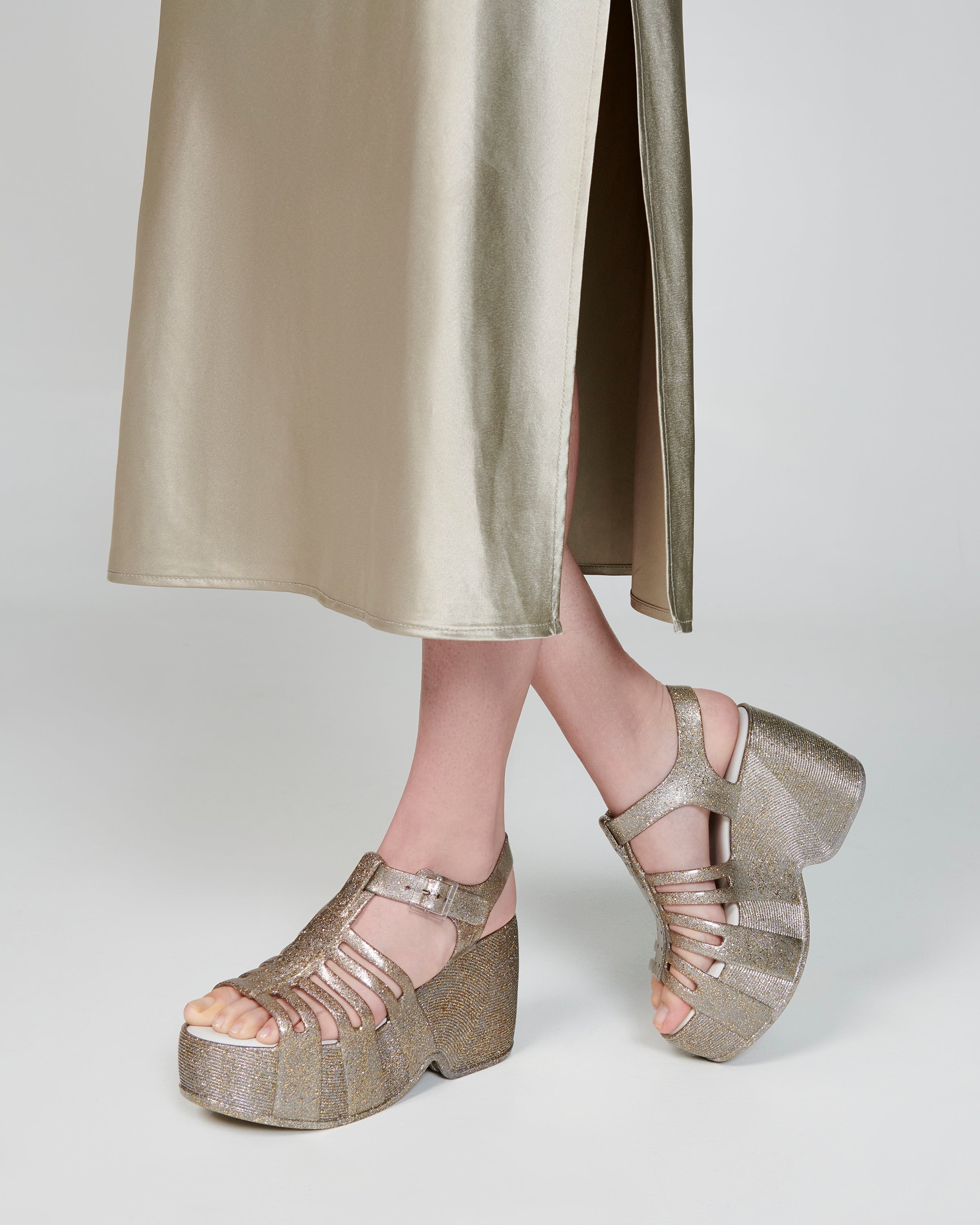 MELISSA STATION 79 PLATFORM II AD