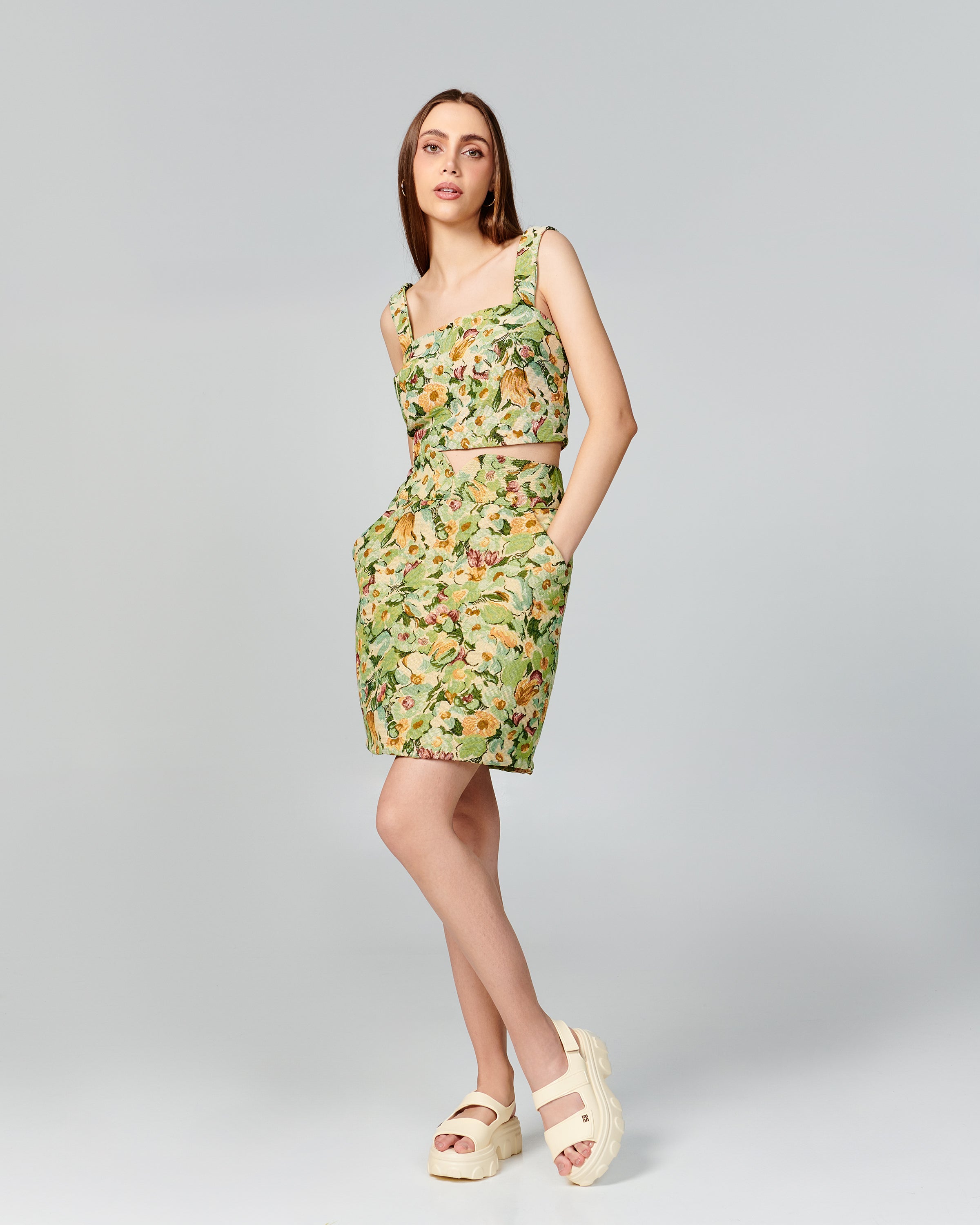 MELISSA ELLA MOVE AD