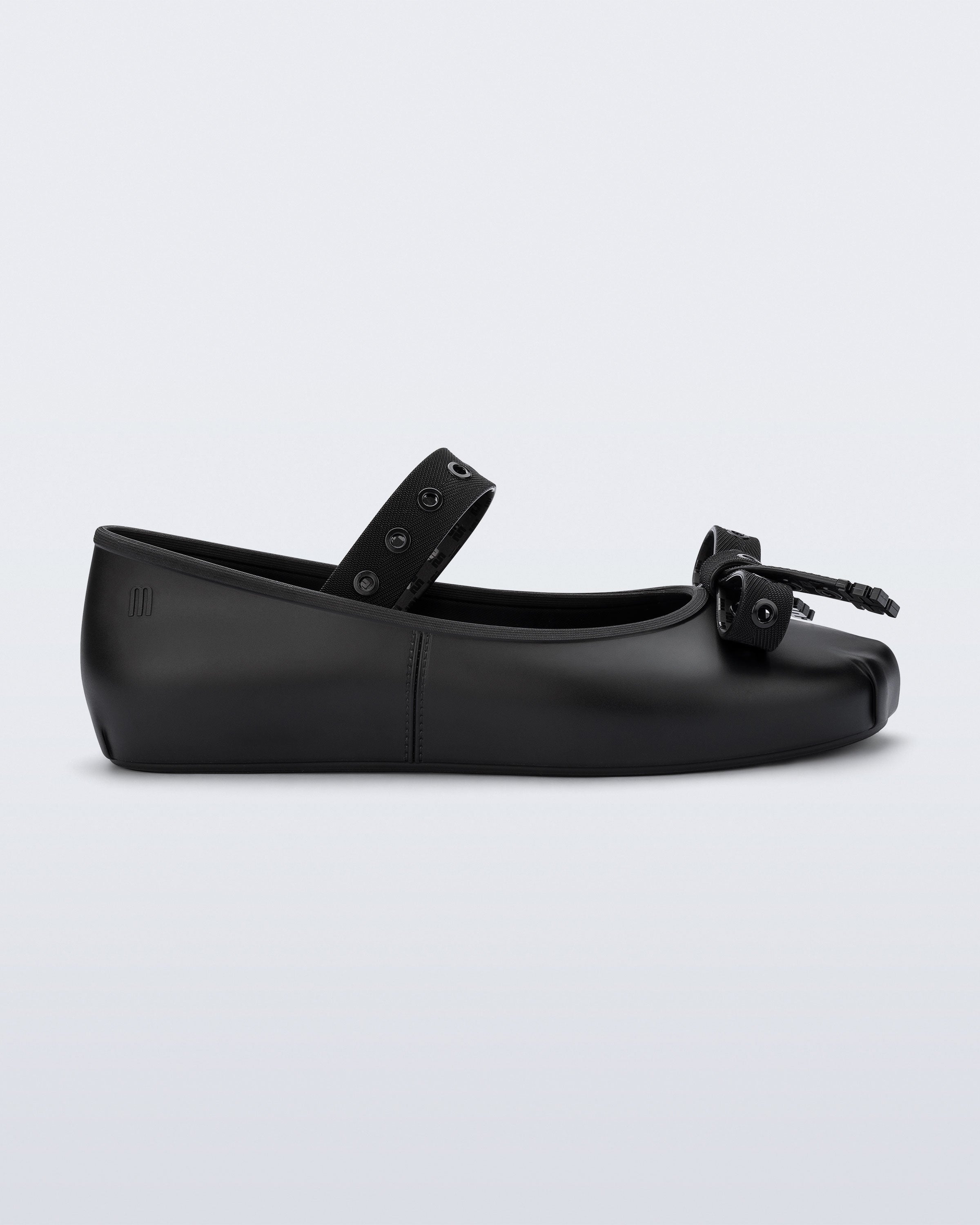 MELISSA SOPHIE CRUSH AD – Melissa Panama