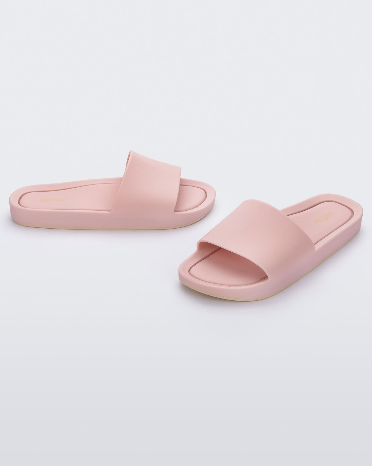 MELISSA BEACH SLIDE AD