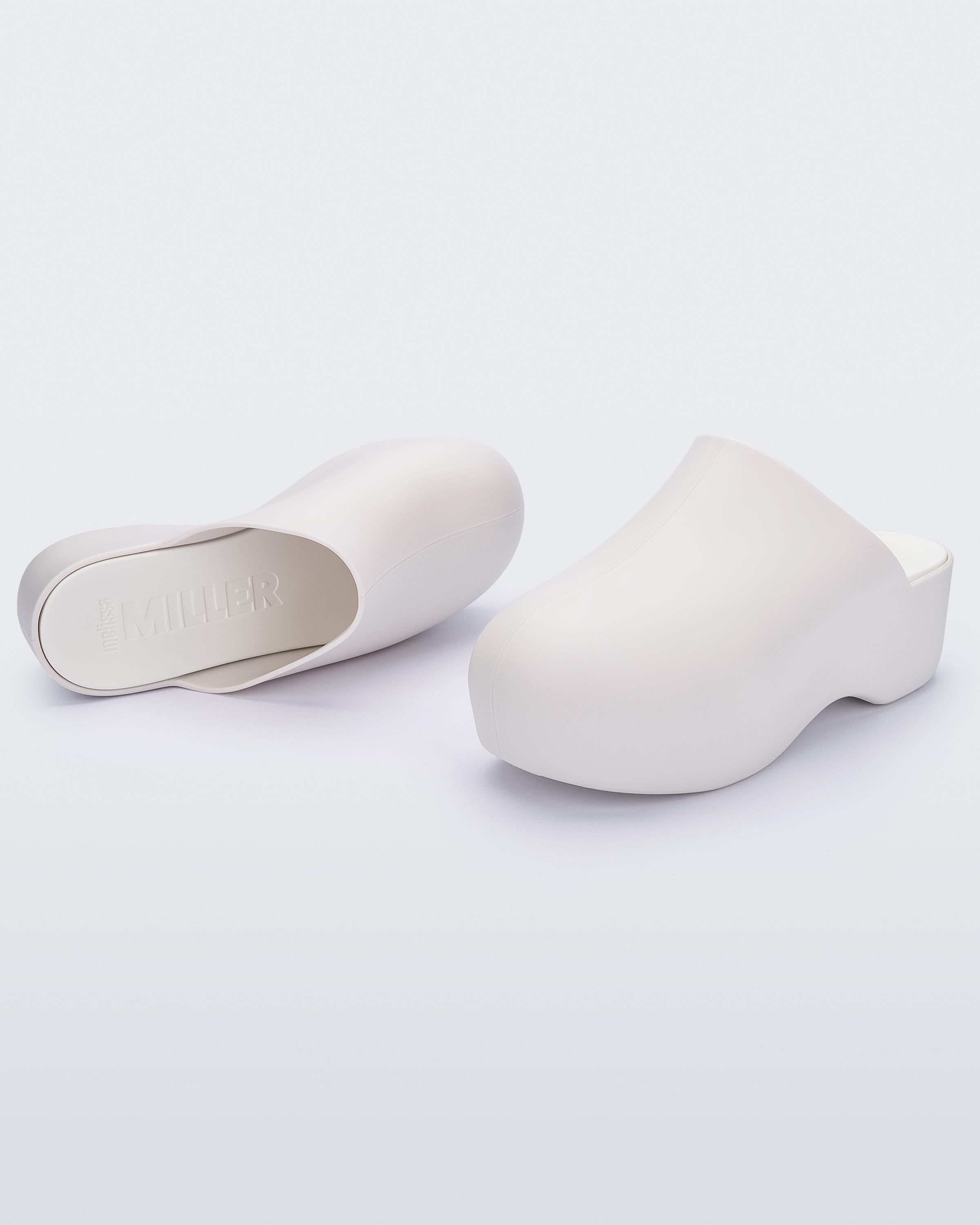 MELISSA BUBBLE CLOG + SIMON MILLER AD – Melissa Panama