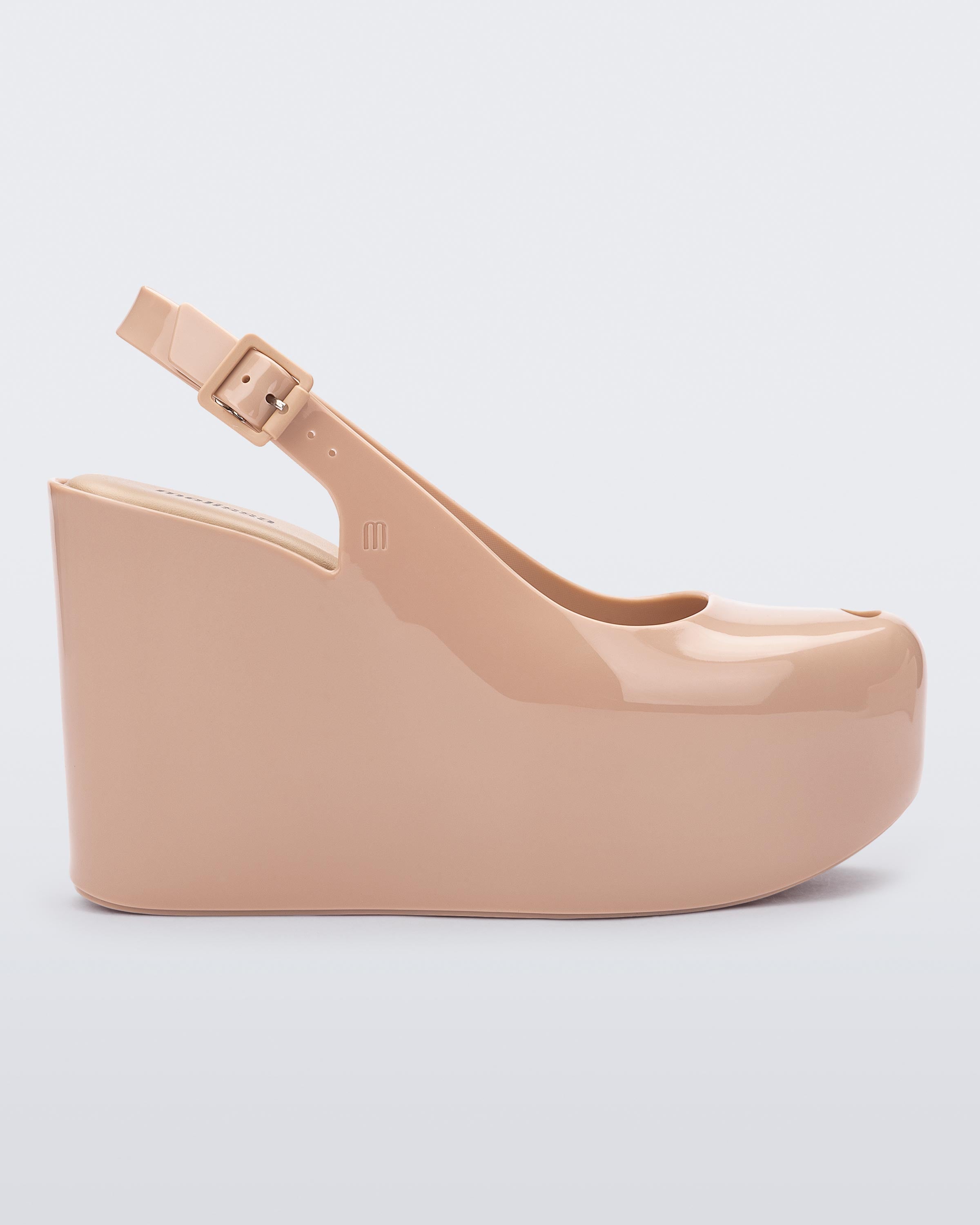 MELISSA GROOVY WEDGE AD – Melissa Panama