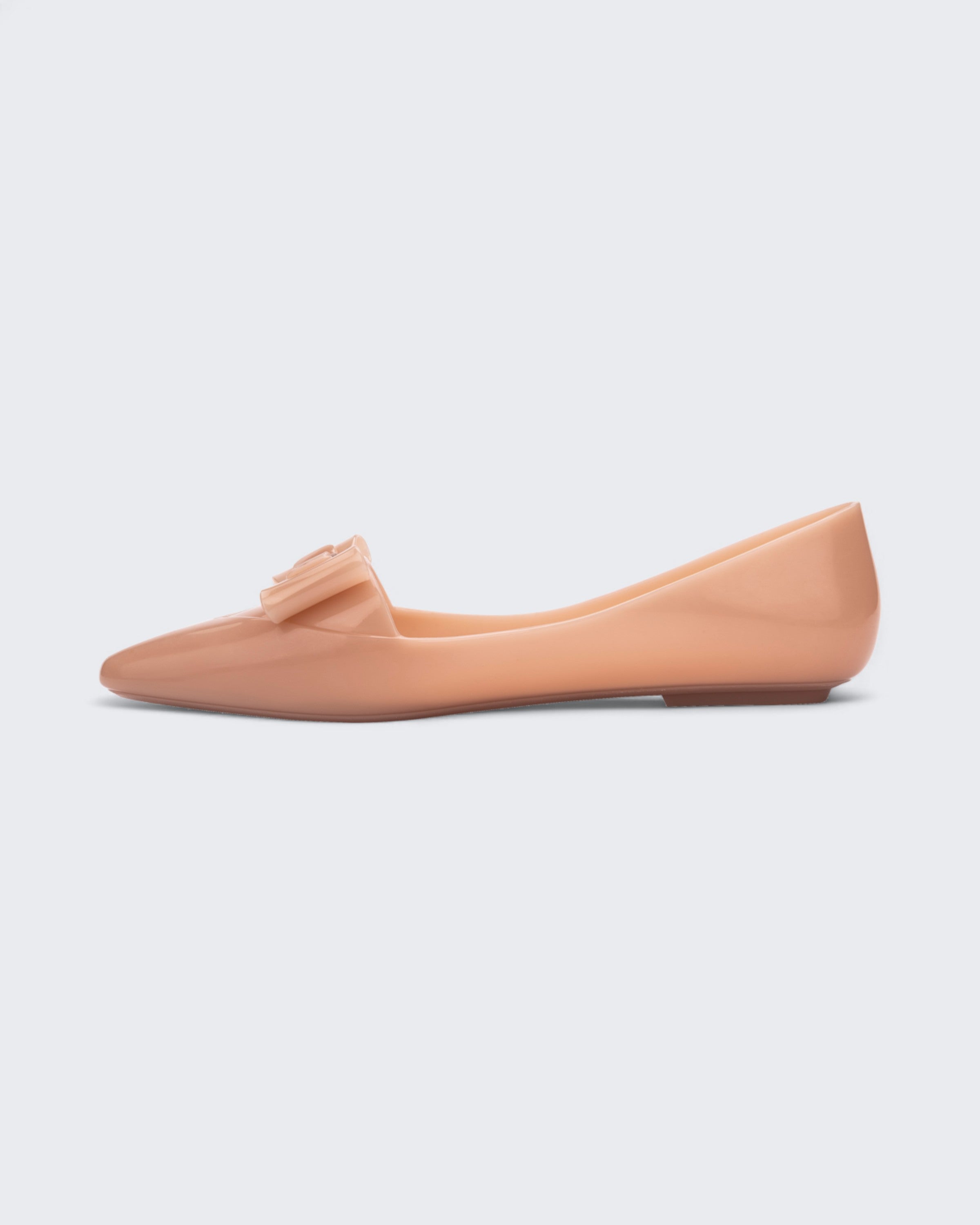 MELISSA POINTY CHIC AD