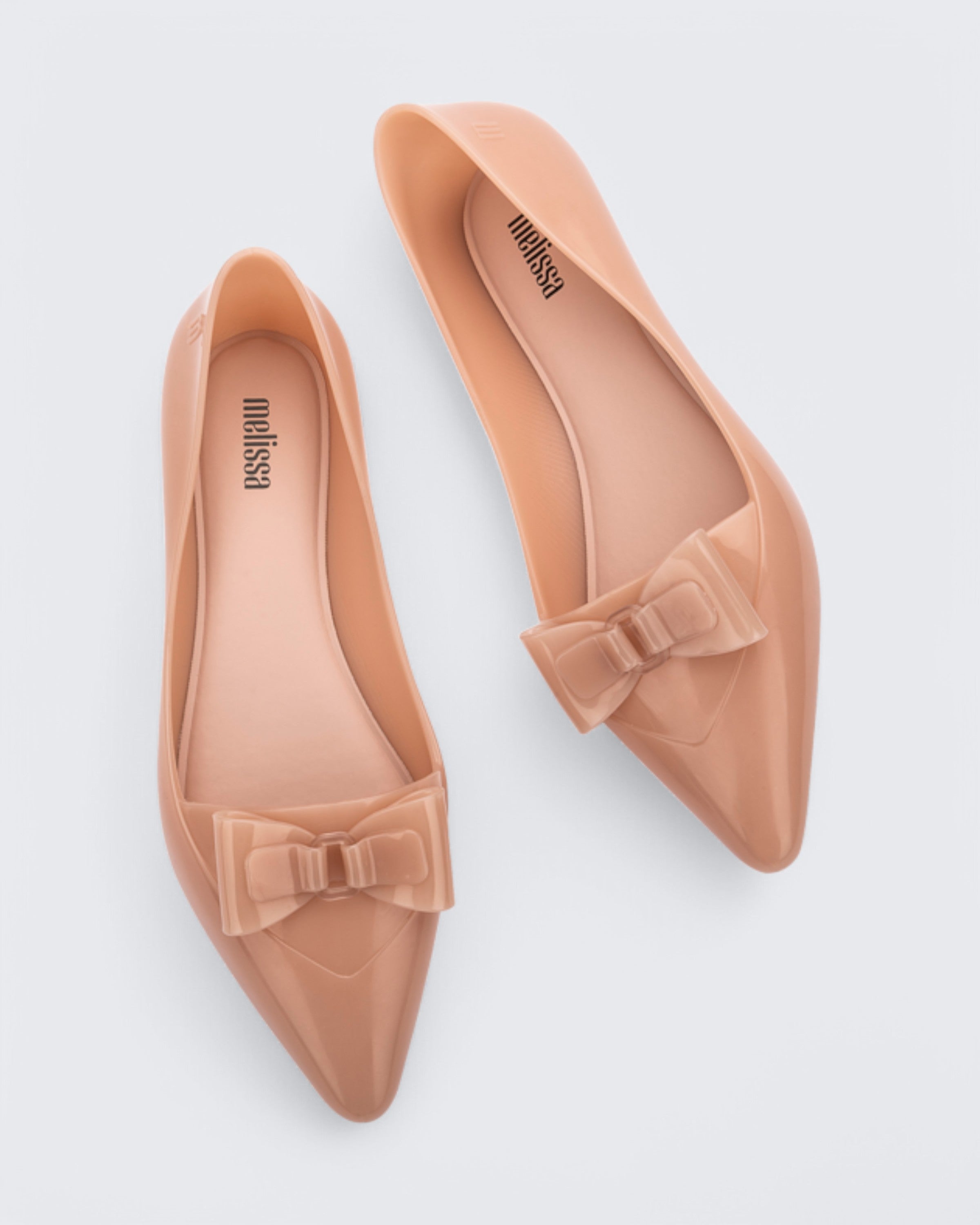 MELISSA POINTY CHIC AD