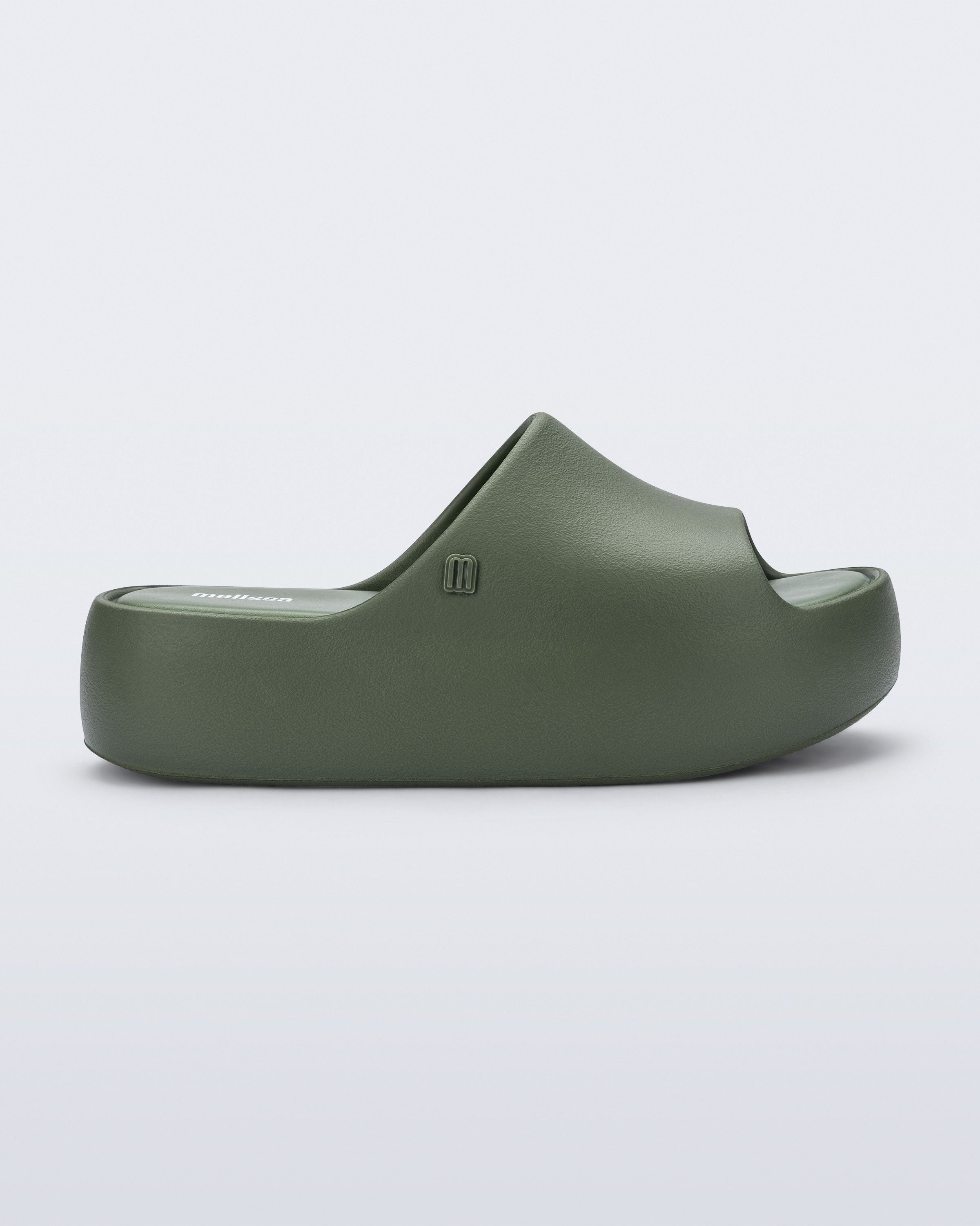 MELISSA FREE PLATFORM SLIDE AD