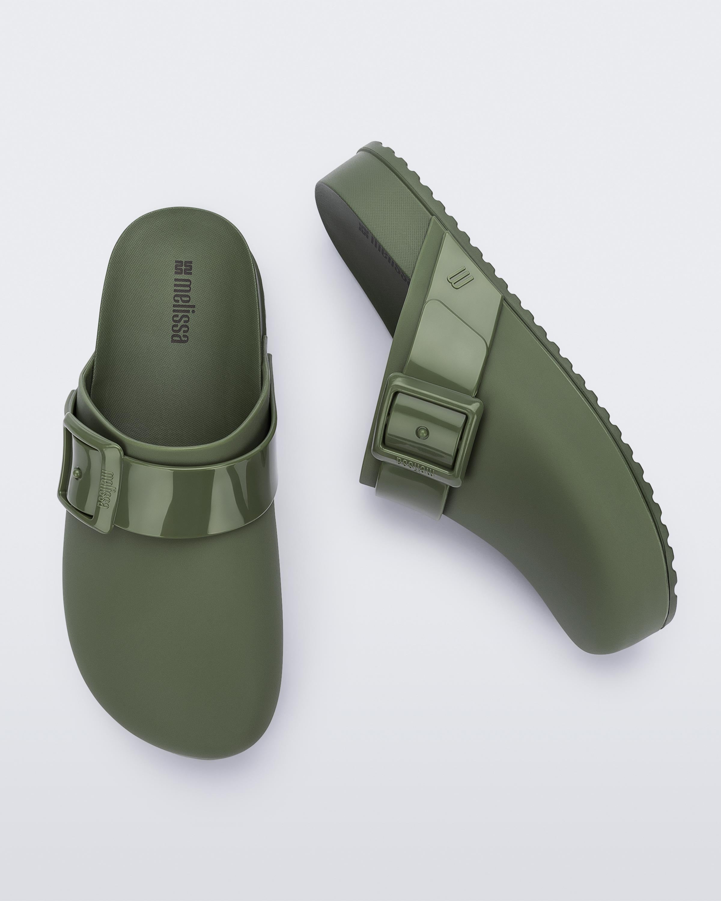 MELISSA COZY CLOG AD