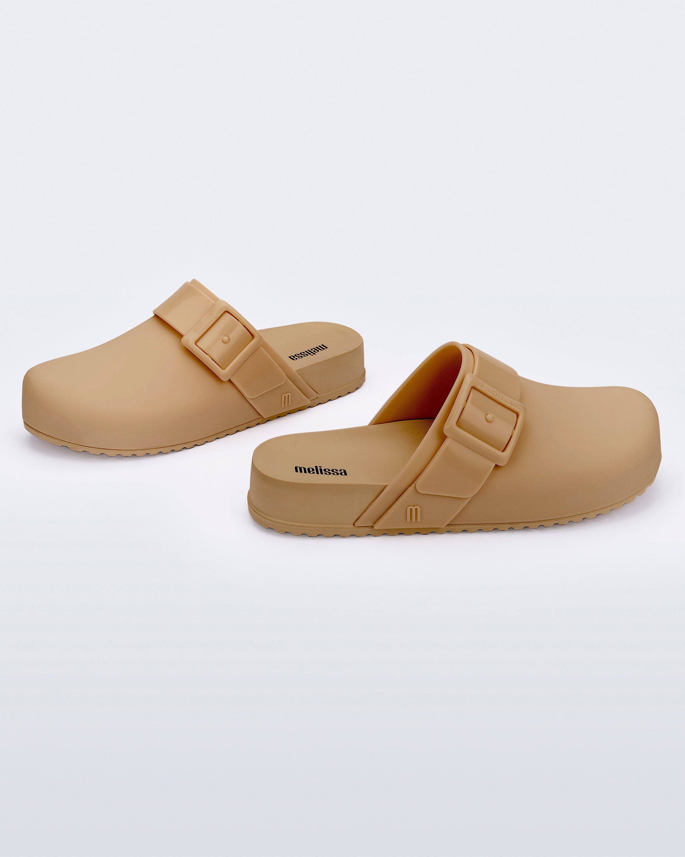 MELISSA COZY CLOG AD