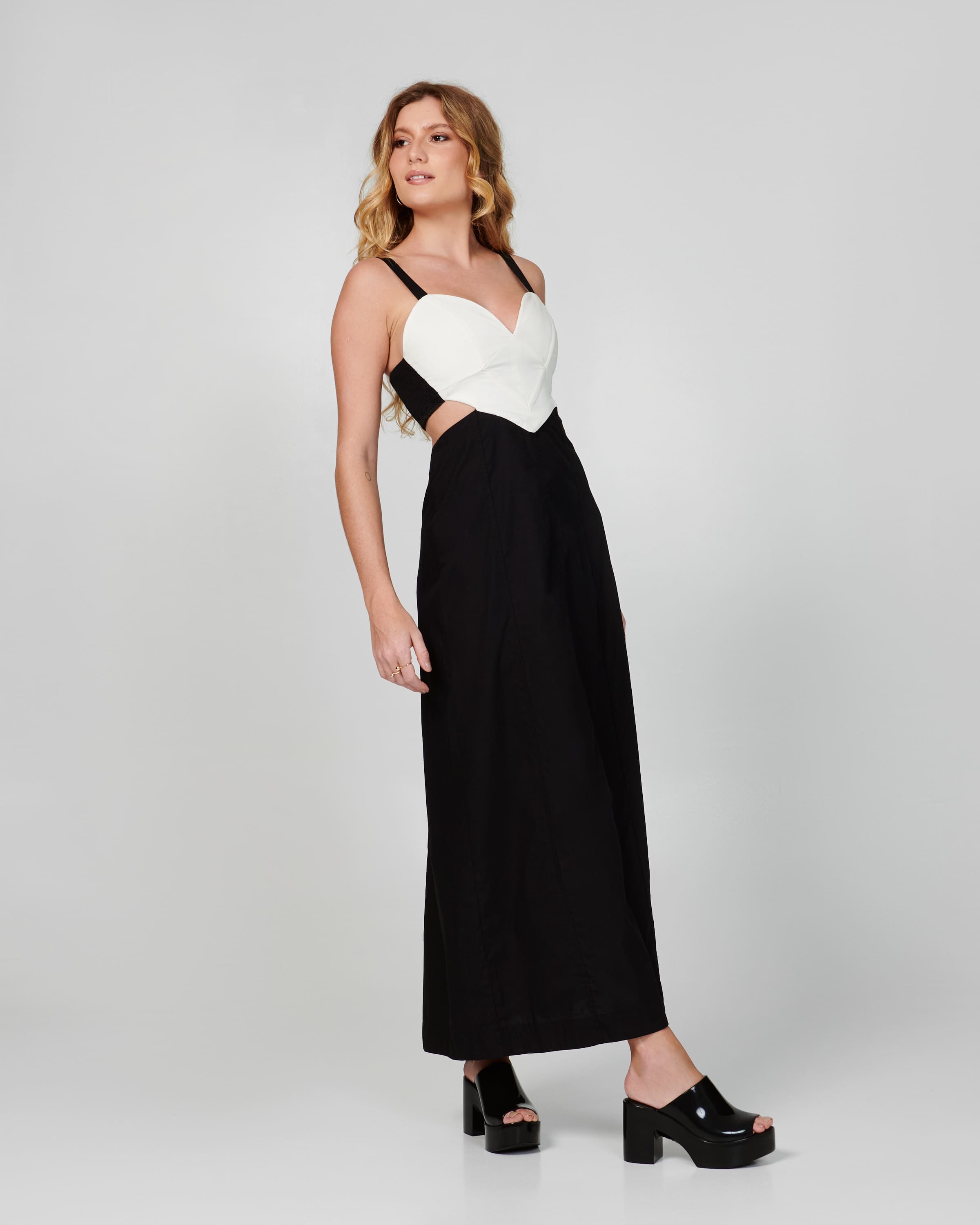 MELISSA MULE HYPE AD – Melissa Panama