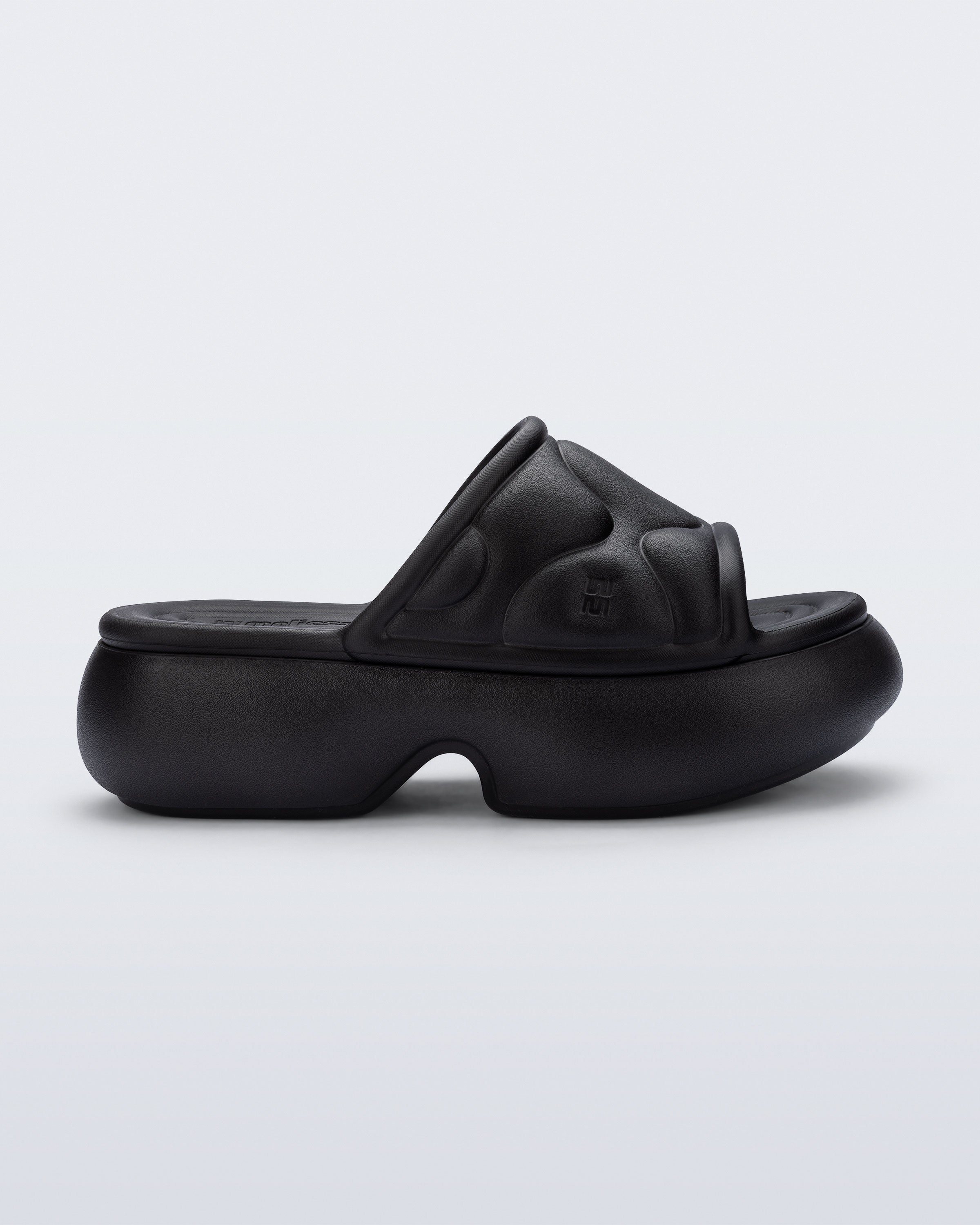 MELISSA FREE PUFF PLATFORM AD