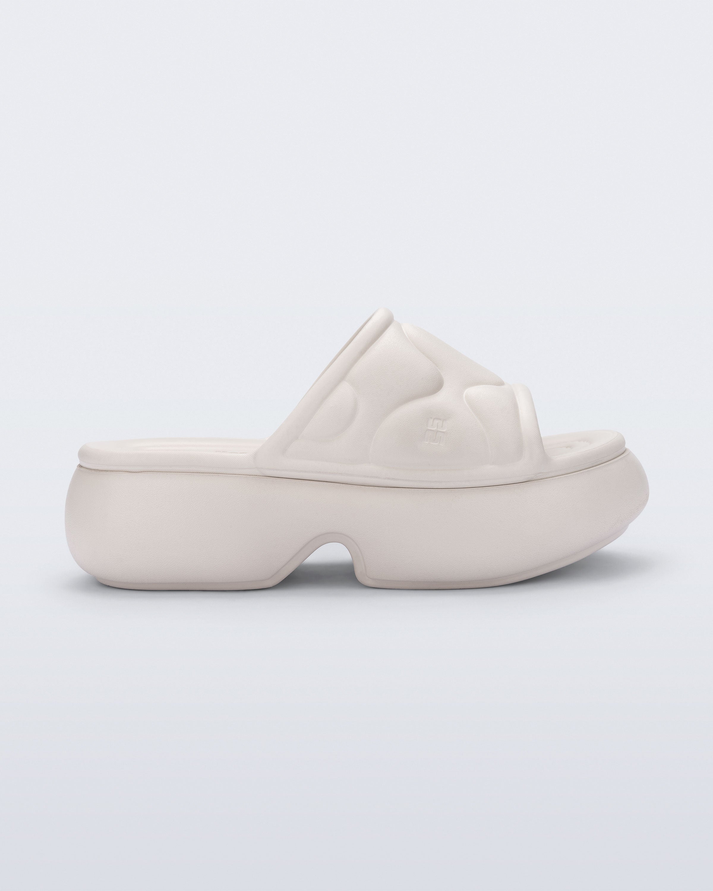 MELISSA FREE PUFF PLATFORM AD