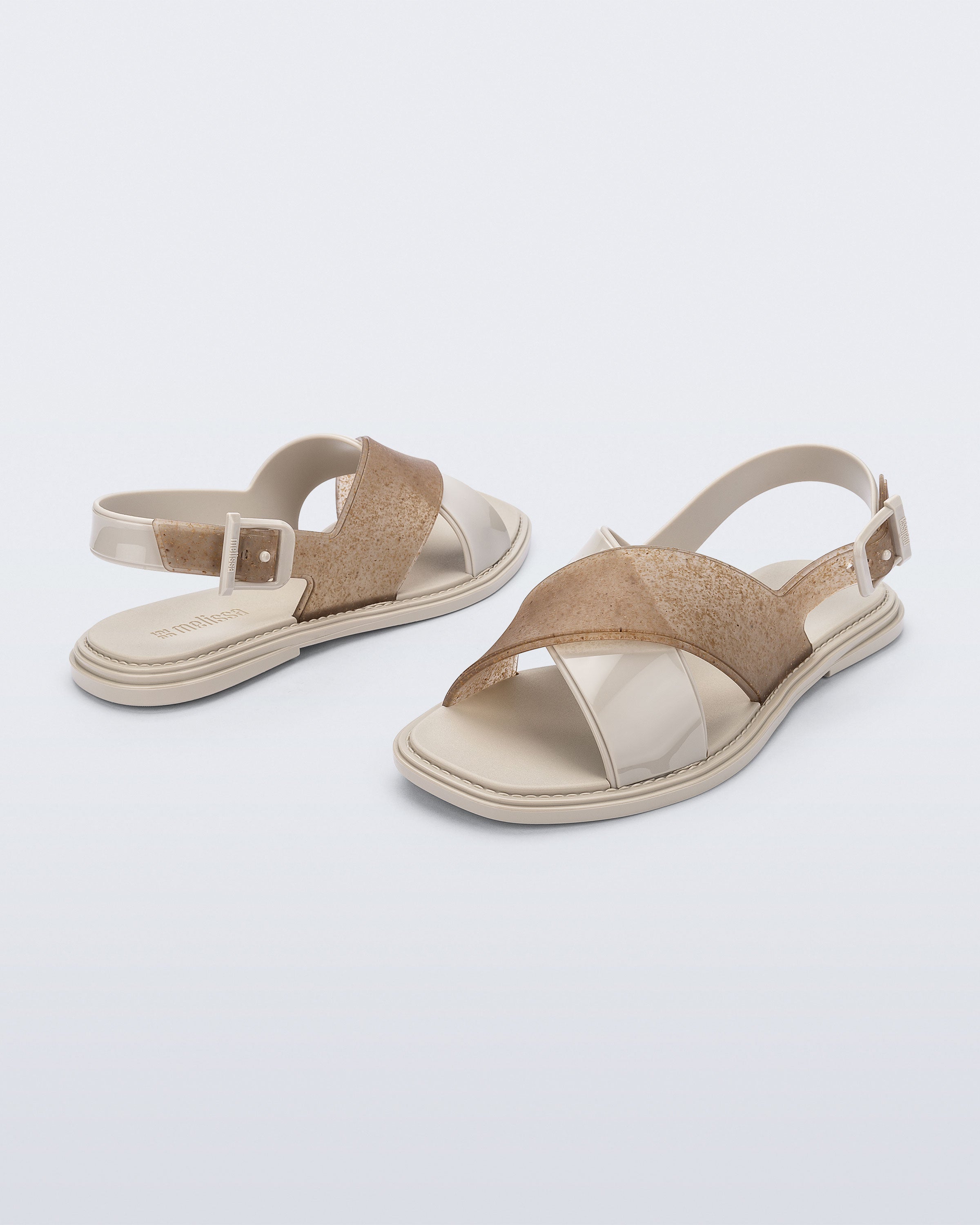 MELISSA CLEO SANDAL AD