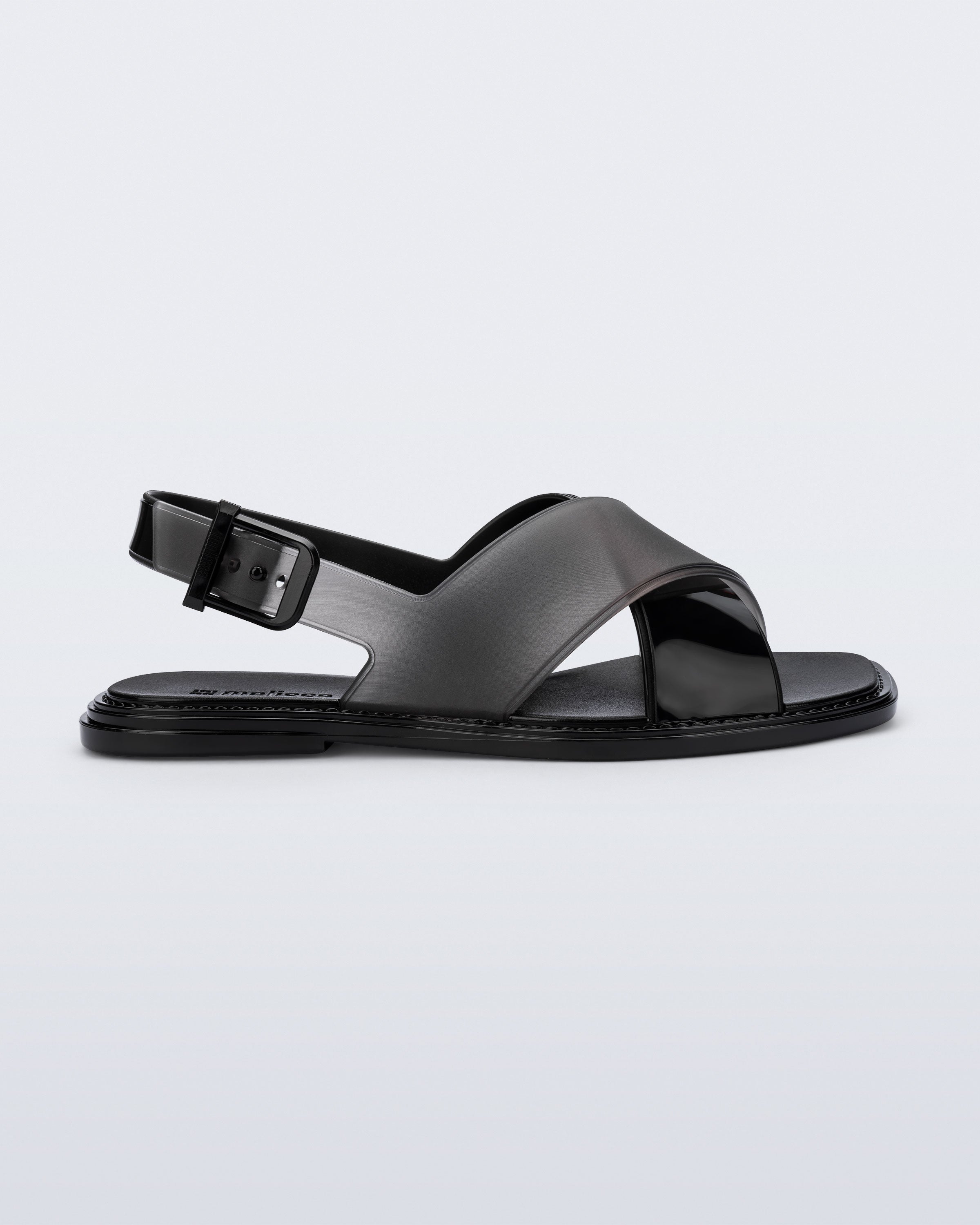 MELISSA CLEO SANDAL AD