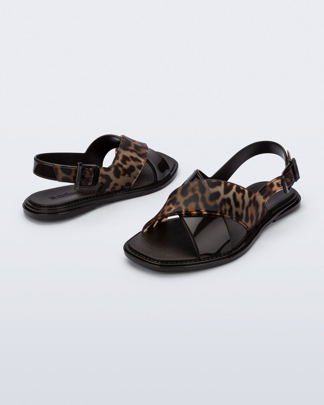MELISSA CLEO SANDAL AD