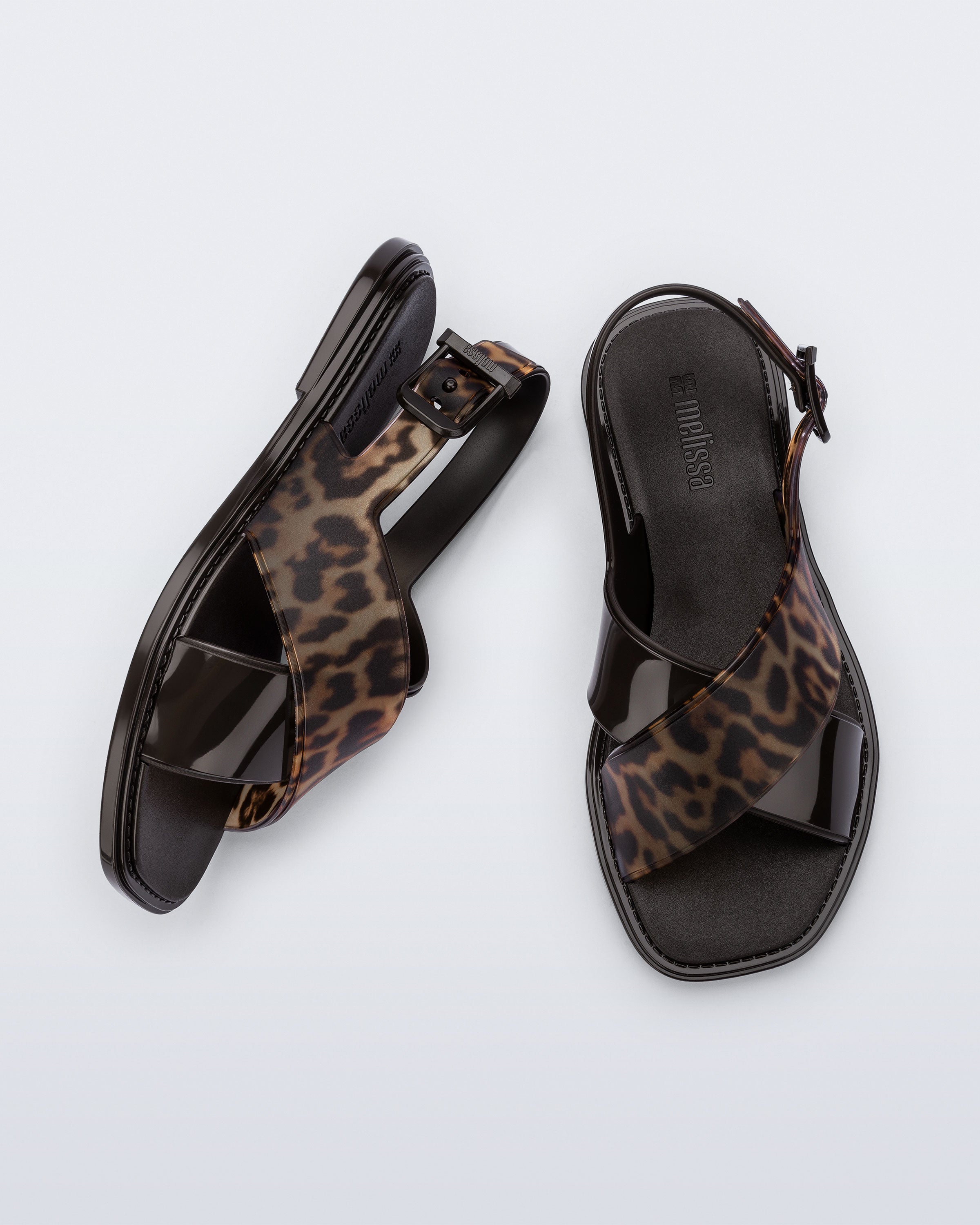 MELISSA CLEO SANDAL AD