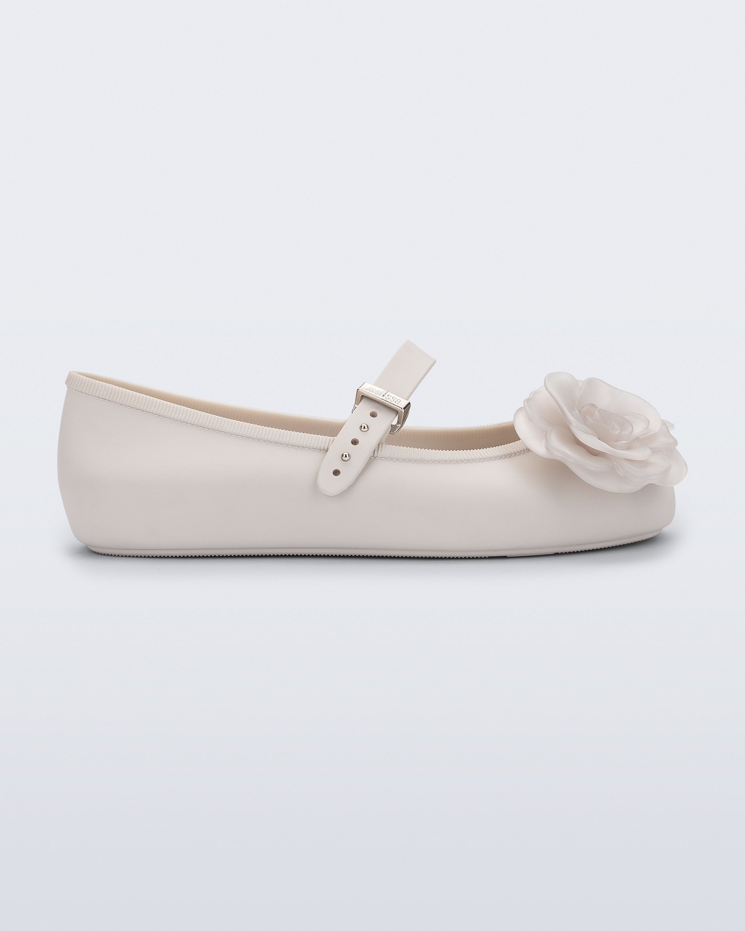 MELISSA SOFT BALLERINA PETALS AD