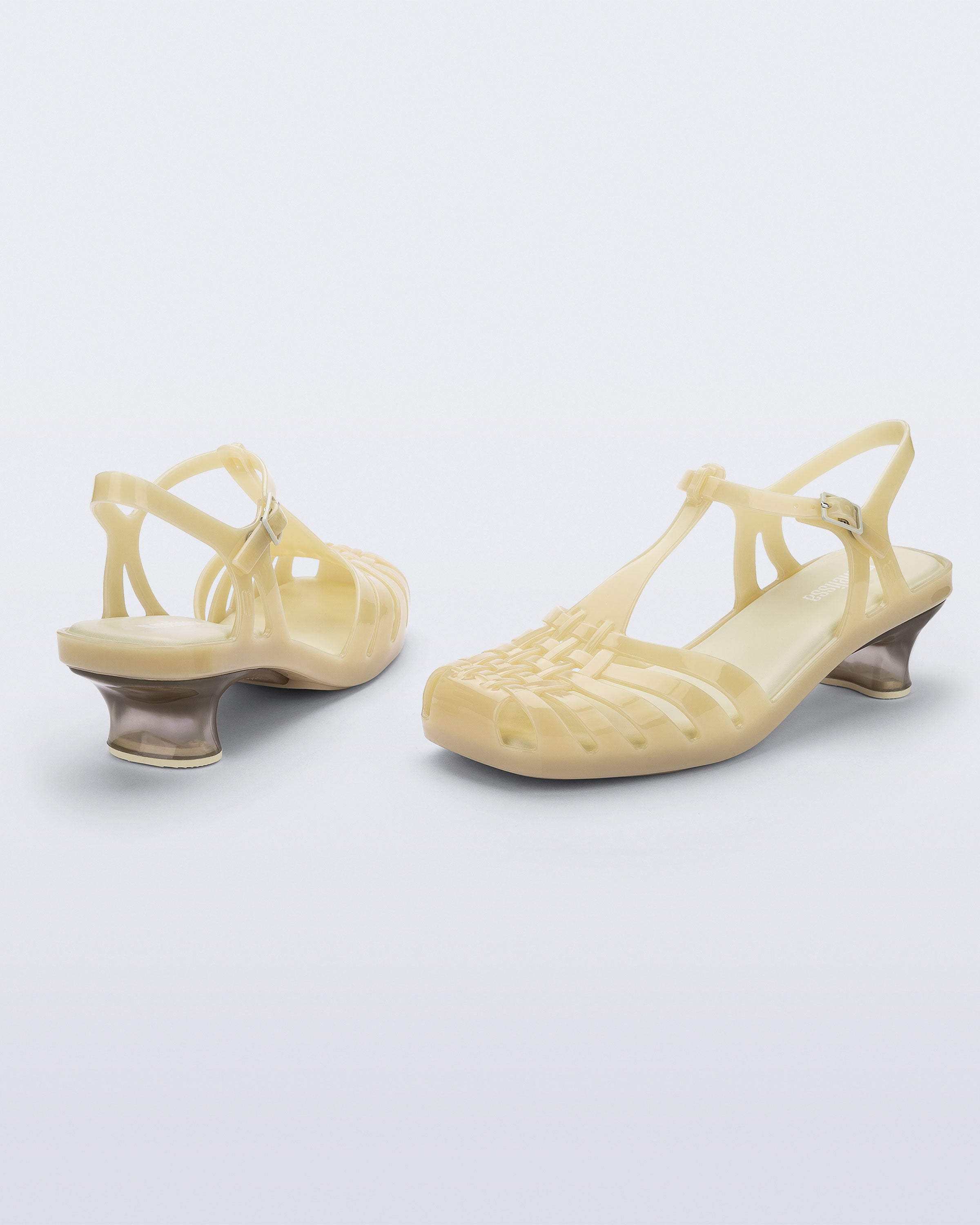 MELISSA VIXEN KITTEN HEEL AD