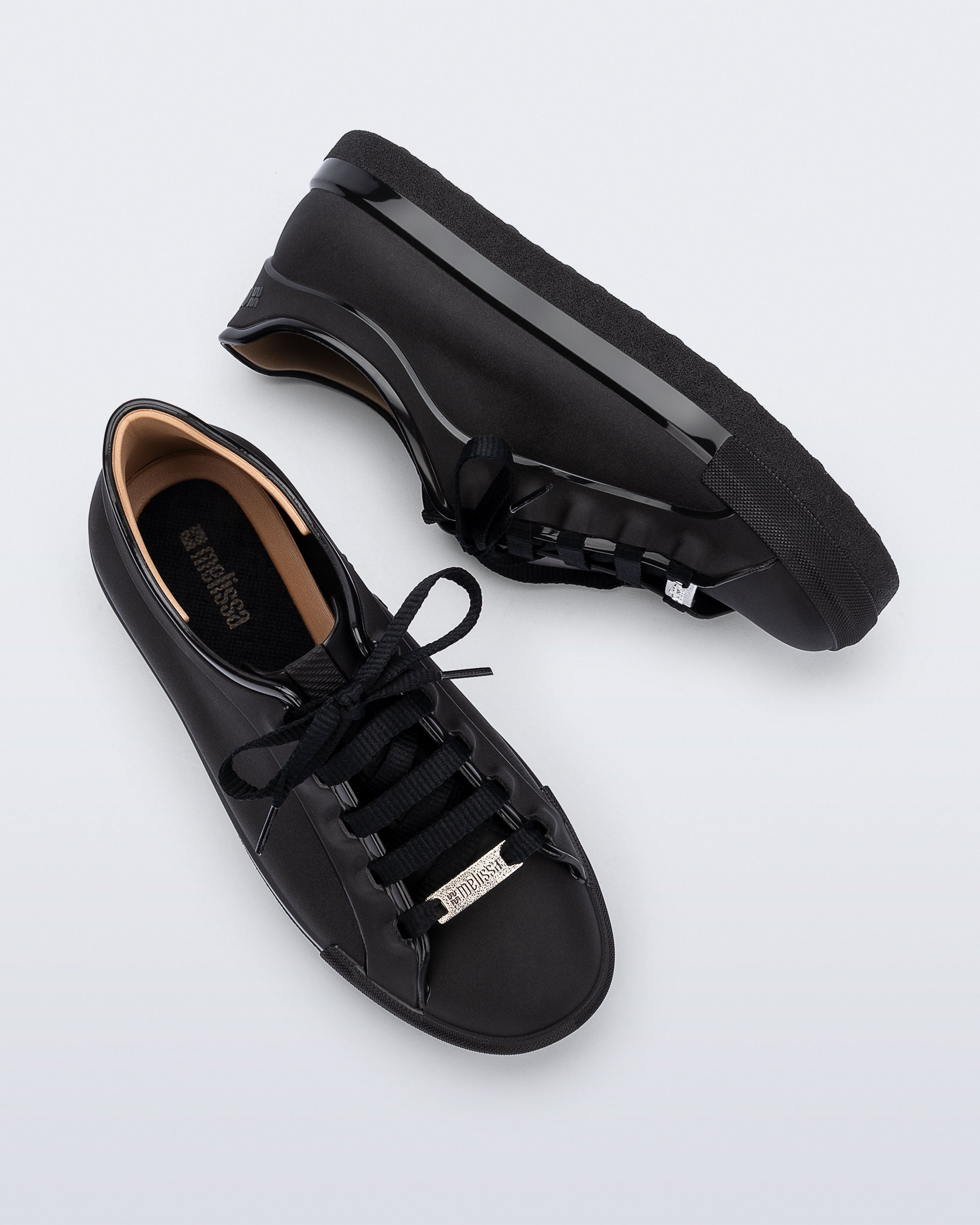 MELISSA WOW SNEAKER AD