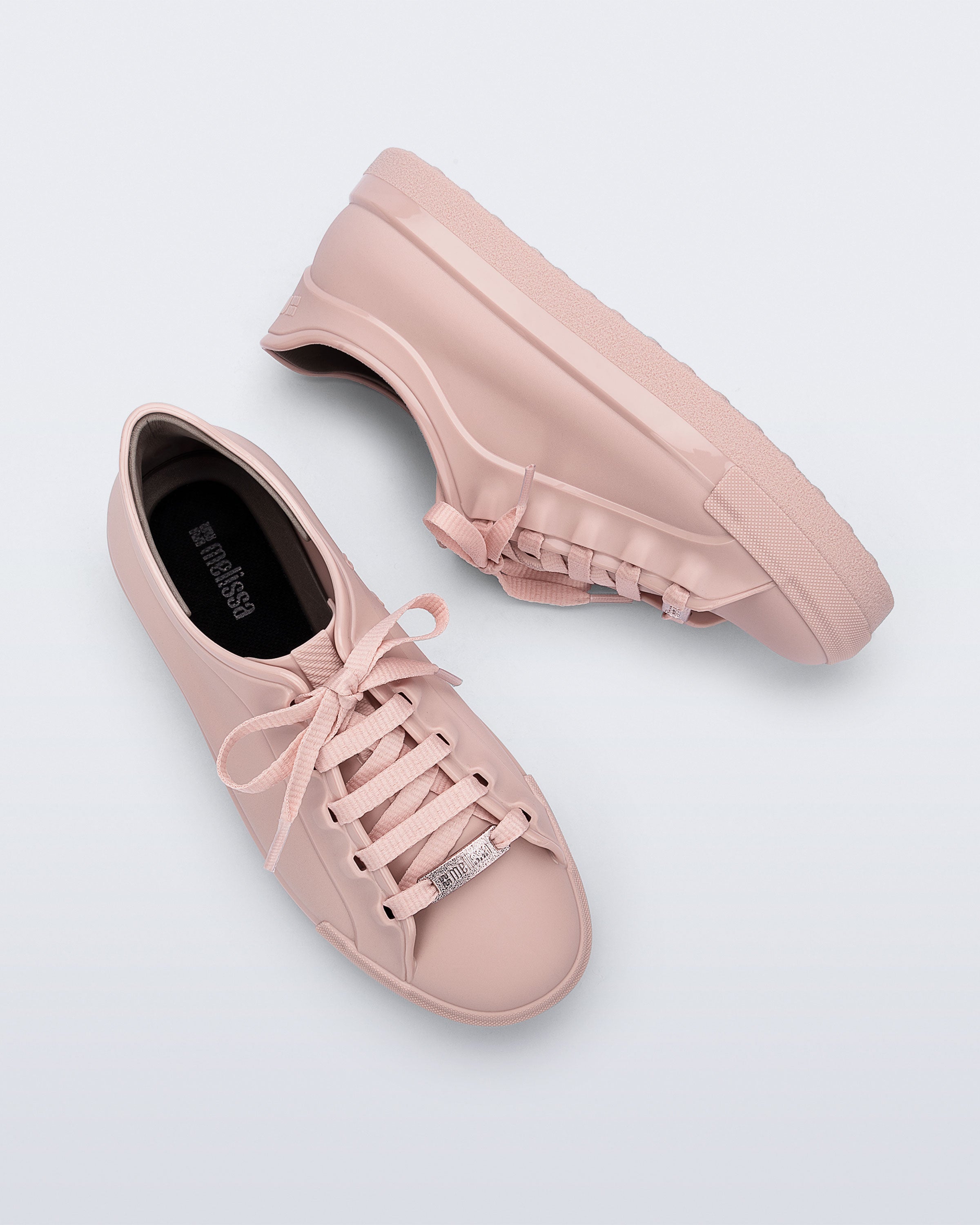 MELISSA WOW SNEAKER AD