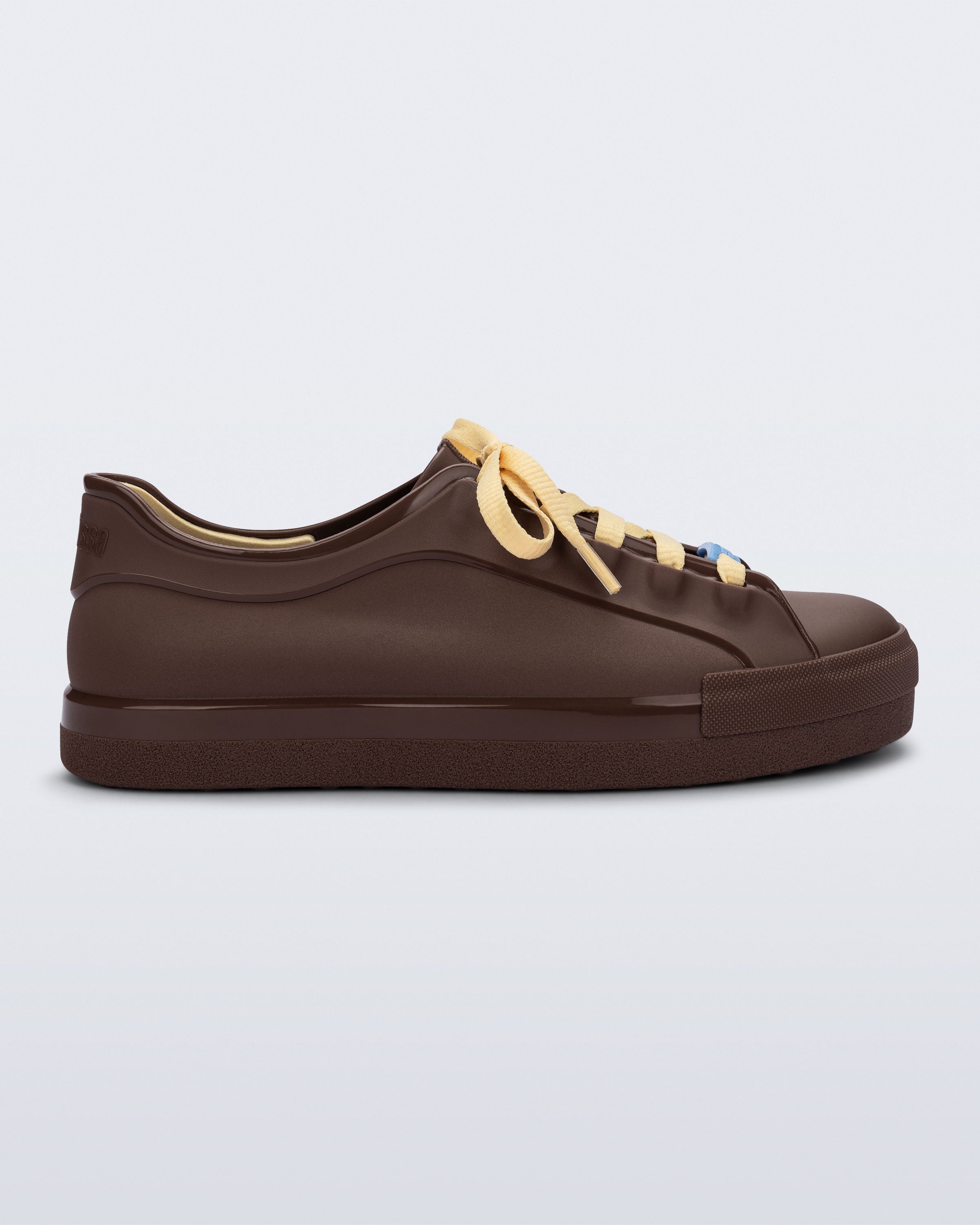 MELISSA WOW SNEAKER AD