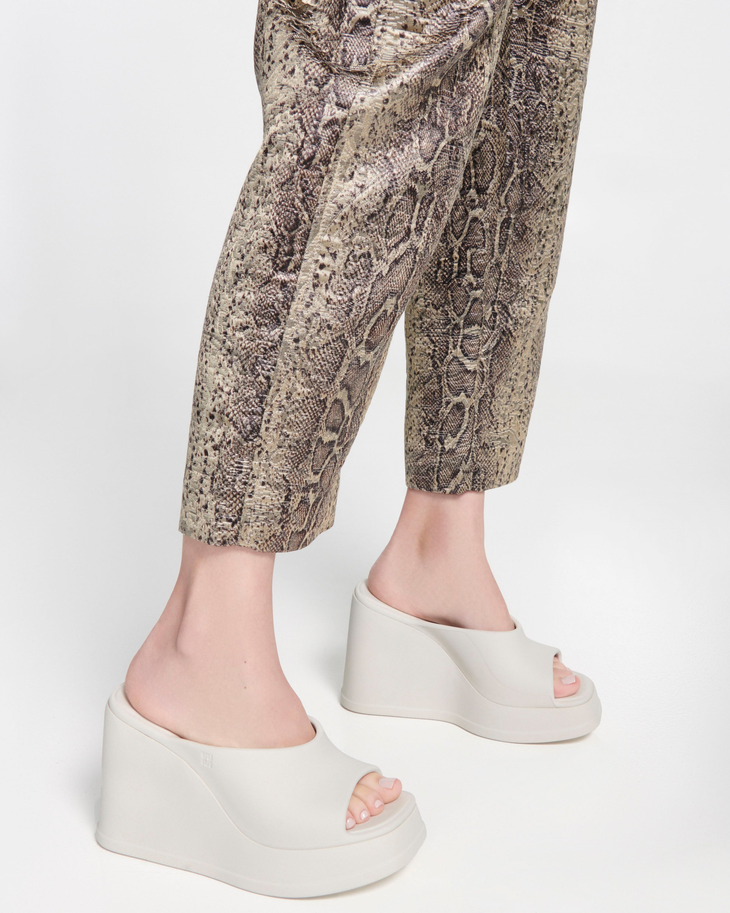 MELISSA FREE SLIP AD