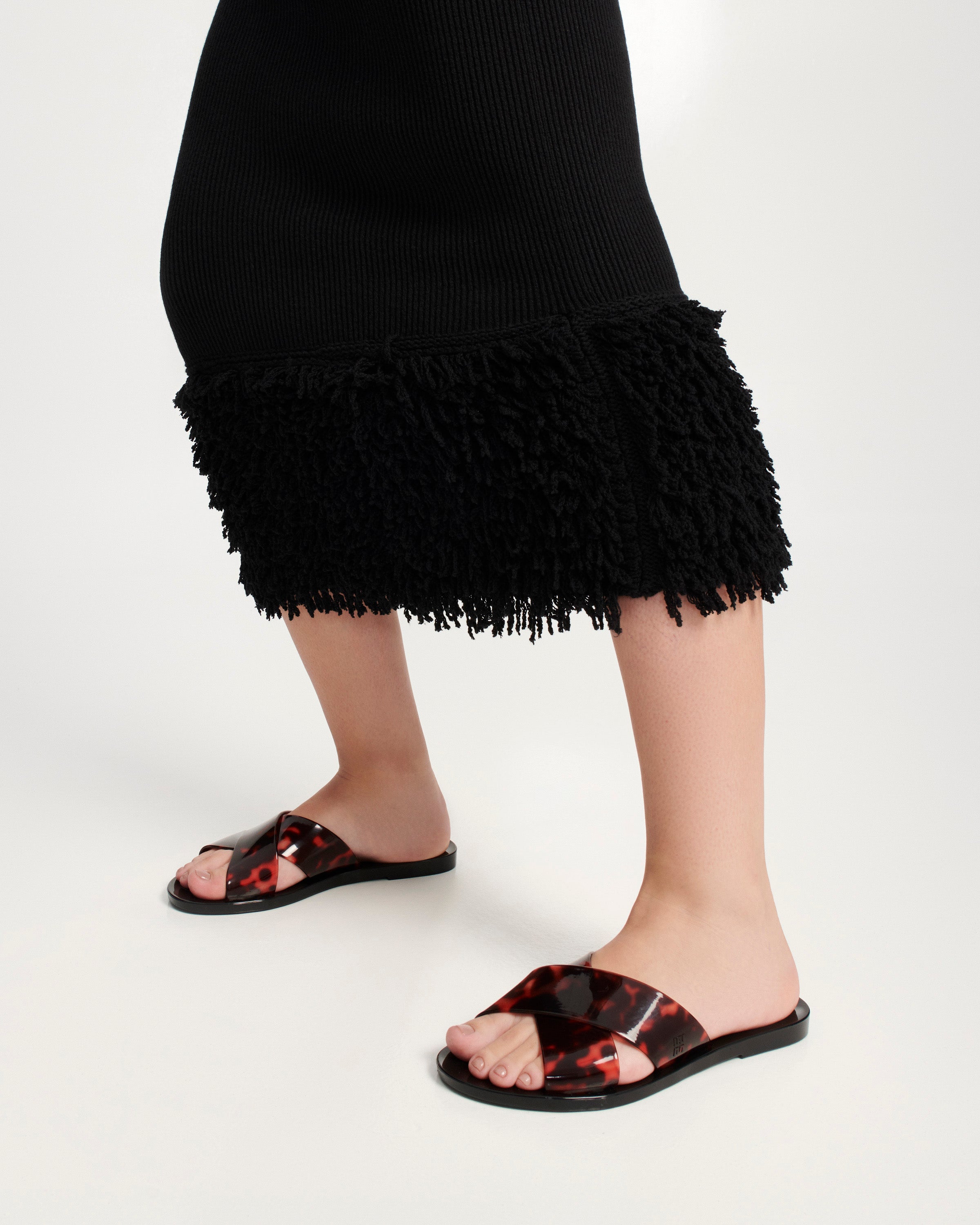 MELISSA ESSENTIAL CROSS SLIDE AD