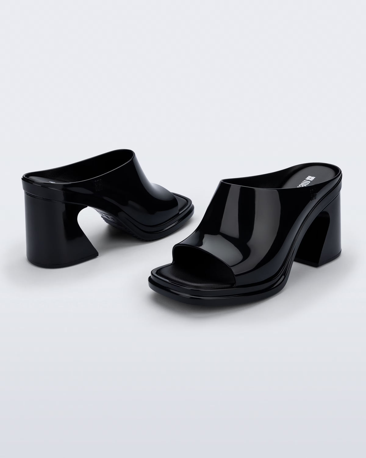 MELISSA NORA MULE AD